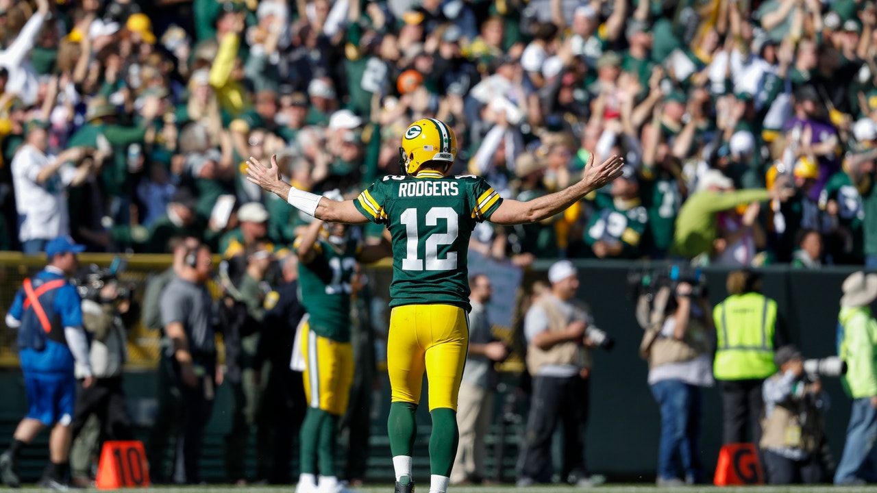 Rodgers throws 5 TD passes, Packers gash Raiders 42-24